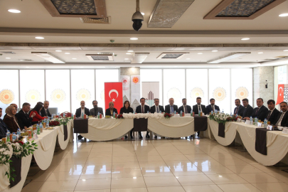 Van Gölü'nden yaklaşık 2 milyon metreküp bir dip çamuru çıkarıldı