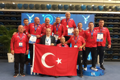 Veteranlar Dünya Şampiyonası'nda serbest stilde Türkiye 5 madalya kazandı
