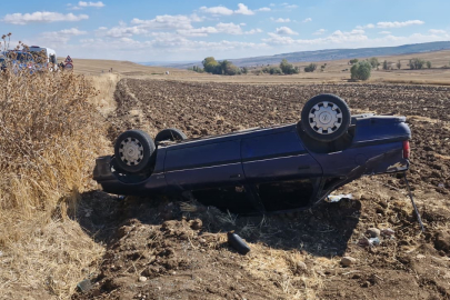 Otomobil Takla Attı: 4 Yaralı