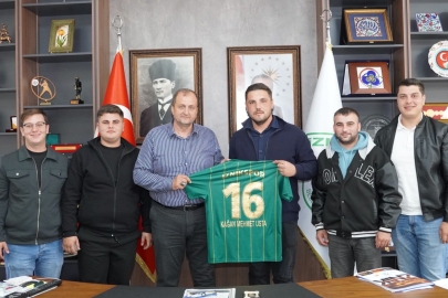 Başkan Usta, Bombarakiler’i Ağırladı: “Tüm İznik Tek Yürek Olmalı”