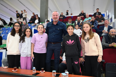 Karacabey Belediyespor Voleybol Takımı Sezona Galibiyetle Başladı