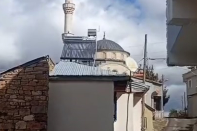 Köy camiinden güldüren anons: "Benim makinemi niye alıyorsunuz komşular! "