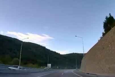 Bursa’da Ters Yöne Giren Tofaş Kazaya Ramak Kala Durdu