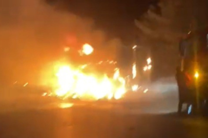 Et Yüklü Tır Dorsesi Alevlere Teslim Oldu