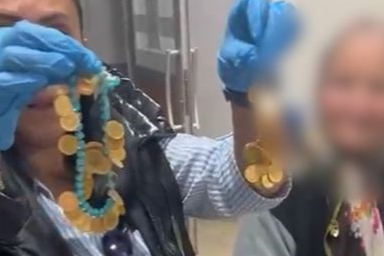 Dilencinin üzerinden 67 çeyrek altın çıktı