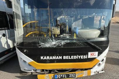 Sabah Kabusu! Halk Otobüsü ve Okul Servisi Çarpıştı