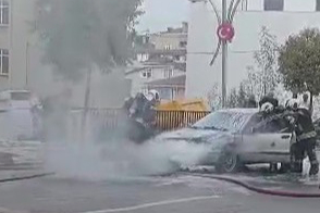 Seyir Halindeki Otomobil Alevlere Teslim Oldu