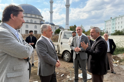 Milletvekili Ayhan Salman, İnegöl’de Yeni Müftülük Binasında İncelemelerde Bulundu