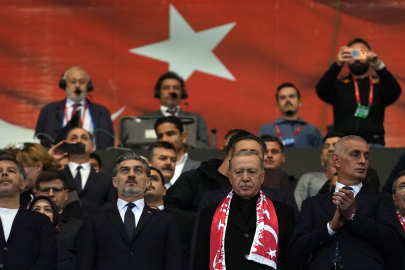 Cumhurbaşkanı Erdoğan, Türkiye - Gürcistan Maçını Stadyumdan Takip Etti