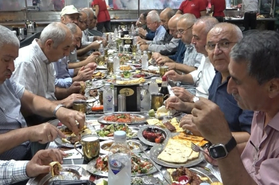 Asker Arkadaşları 45 Yıl Sonra Buluştu