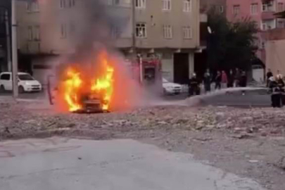 Seyir Halindeki Araç Alev Alev Yandı