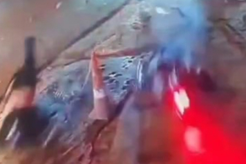 Hafif Ticari Araç ile Motosiklet Çarpıştı: 2 Yaralı