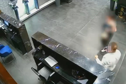 İzmir'de Dijital Fuhuş Ağına Baskın