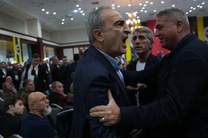 Fenerbahçe Yüksek Divan Kurulu Toplantısı'nda Kavga