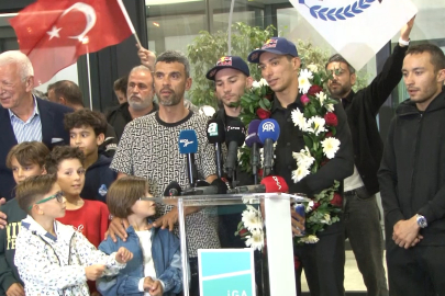 2025 Dünya Superbike şampiyonu Toprak Razgatlıoğlu, yurda döndü