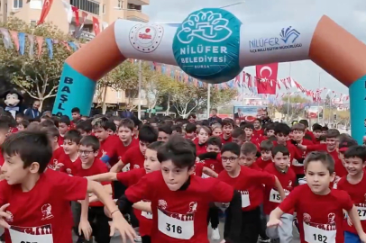 Nilüfer’de Cumhuriyet Bayramı Coşkusu Gençlerle Taçlandı: Okullar Arası Cumhuriyet Koşusu Heyecanı