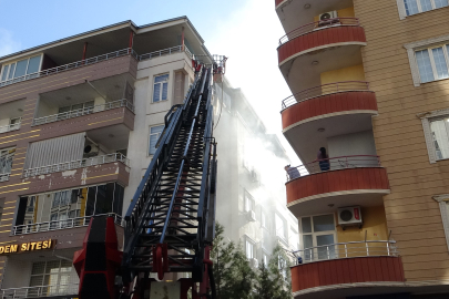 5 Katlı  Apartmanın Dördüncü Katında Yangın