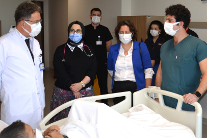 Bursa Şehir Hastanesi'nde canlıdan canlıya organ nakli gerçekleştirildi