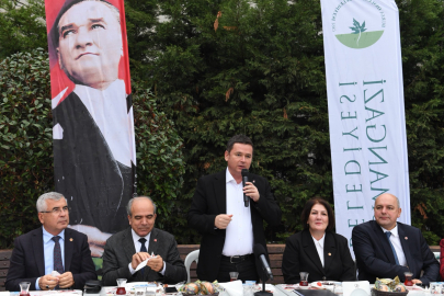 Başkan Erkan Aydın Yenibağlar Mahallesi’nde Vatandaşlarla Buluştu