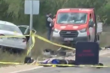 Bursa'da otomobil ile motosiklet kafa kafaya çarpıştı: 1 ölü, 1 yaralı