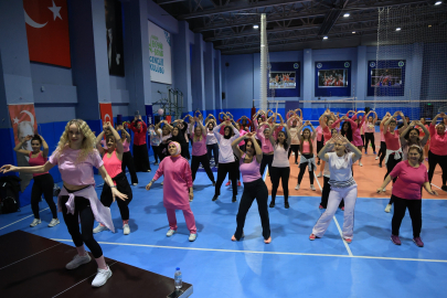 Büyükşehir, kadınları sporla buluşturuyor