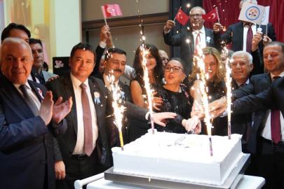 Mustafa Bozbey, “Cumhuriyetimizi ilelebet yaşatmak en büyük sorumluluğumuz”