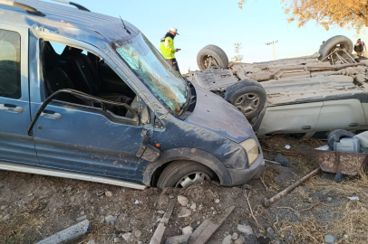 Otomobil ile hafif ticari araç çarpıştı: 1 ölü, 1 yaralı