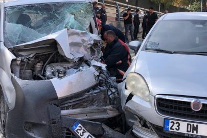 Elazığ'da Feci Kaza: 1'i Ağır 5 Yaralı