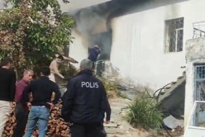 Evde Çıkan Yangın Paniğe Neden Oldu