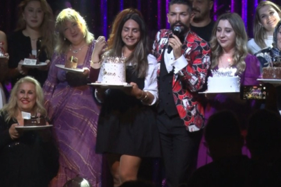 Mehmet Çevik, Müzik Dolu Performansıyla İzleyenleri Kendine Hayran Bıraktı