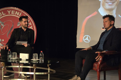 Emre Belözoğlu: "Ne olursa olsun Fenerbahçe'nin şampiyon olmasını isterim"