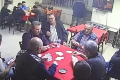 Bursa'da depremde oyunu bırakıp kaçtılar