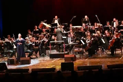 Bursa’da “Cumhuriyet Kadınları Senfonik Konseri”yle 102. Yıl Coşkusu