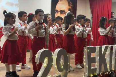 Yüksekova'da , Türkiye Cumhuriyeti'nin kuruluşunun 102. yıl dönümü çeşitli etkinlikler kutlandı