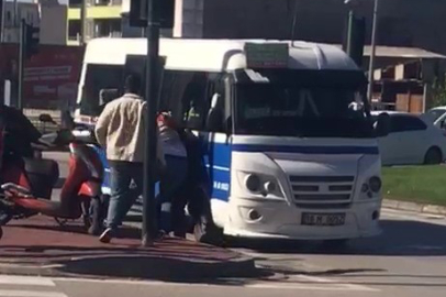 Minibüs Şoförü ile Motokurye Arasında Kavga