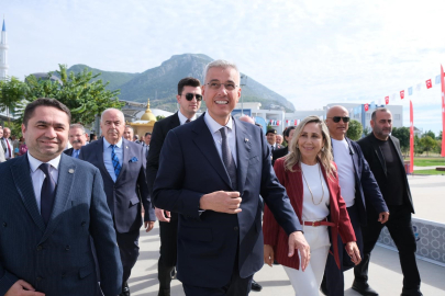 Sağlık Bakanı Memişoğlu: "Sağlıkta son 25 yılda Cumhurbaşkanımızın liderliğinde çok şey yaptık, çok şey ürettik. Daha çok üreteceğiz'