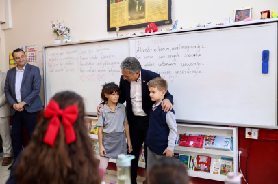 Gemlik’te Başkan Deviren’den Sınıf Ziyareti
