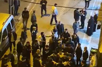 Düğün Sonrası Sokak Ortasında Kavga