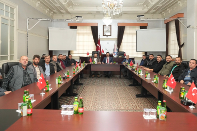 Yenişehir Belediyesi’nde Mahmudiye Heyetinden Ziyaret: Sorunlar Masaya Yatırıldı