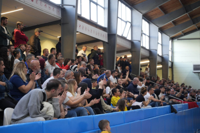 Yenişehir Belediyespor Ligde İlk Yenilgisini Aldı