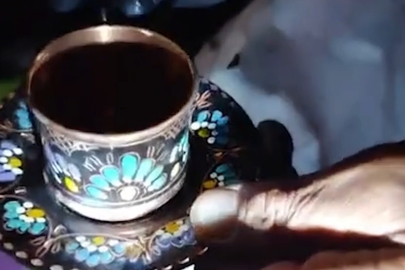 Çöp karıştıran ikilinin bulduklarına inanamayacaksınız