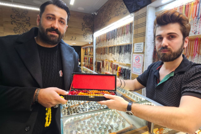 Kuyumculuk Yapan Adamın Tespih Sevgisini Sınır ve Limit Tanımıyor