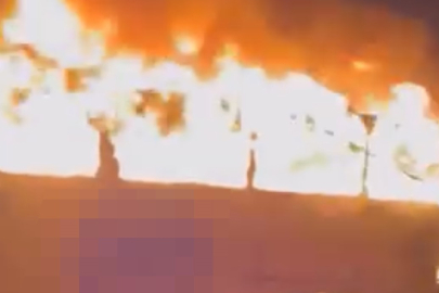 Alev alev yanan otobüsten geriye demir yığını kaldı