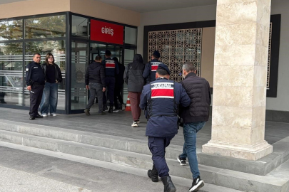 Afyonkarahisar'da Dolandırıcılara Operasyon: 8 Kişi Gözaltında