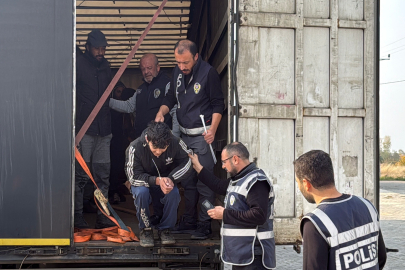 Tır Dorsesine Gizlendiler, Polis Yakaladı!