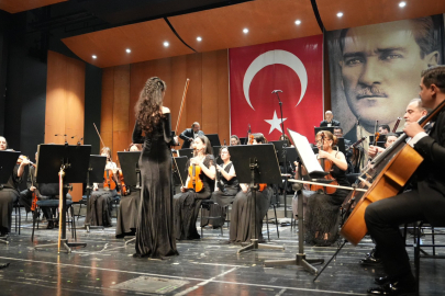 Bursa’da Atatürk’ü Anma Konseri: Alla Turca Tınıları Yeniden Hayat Buldu