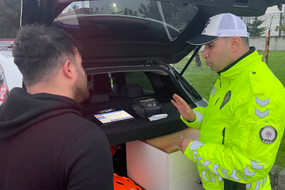 Emniyet Şeridini İhlal Edenler Cezadan Kaçamadı