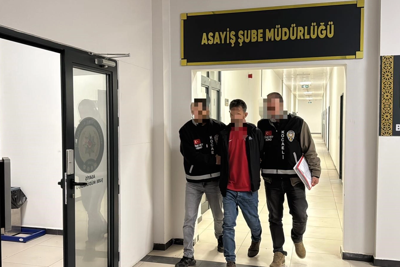 Eşini bıçaklayarak öldüren şahıs tutuklandı