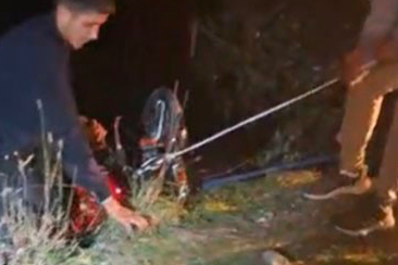 Kontrolü Kaybeden Motosiklet Sürücüsü Uçuruma Uçtu