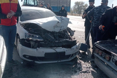 Erzincan'da Zincirleme Kaza: 2 Yaralı